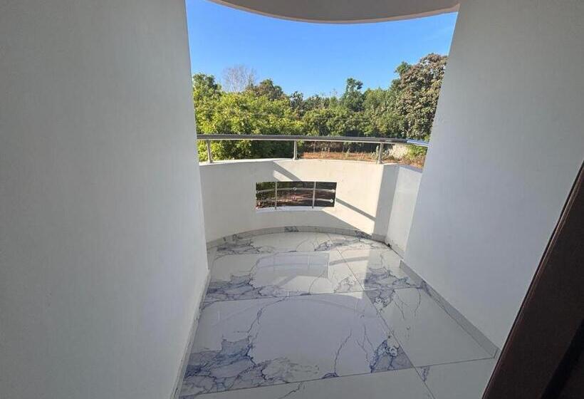 هتل Auro Galaxy Pondy With Swimming Pool