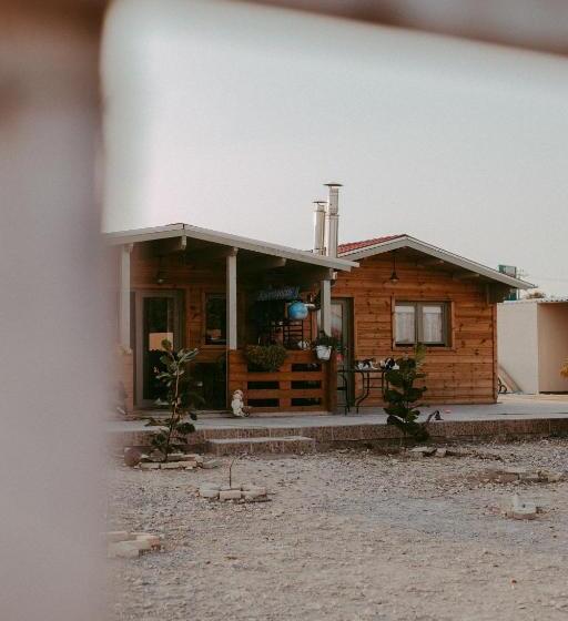 فندق Farm House Aradippou