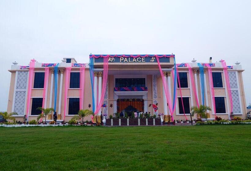בית מלון כפרי Kp Palace