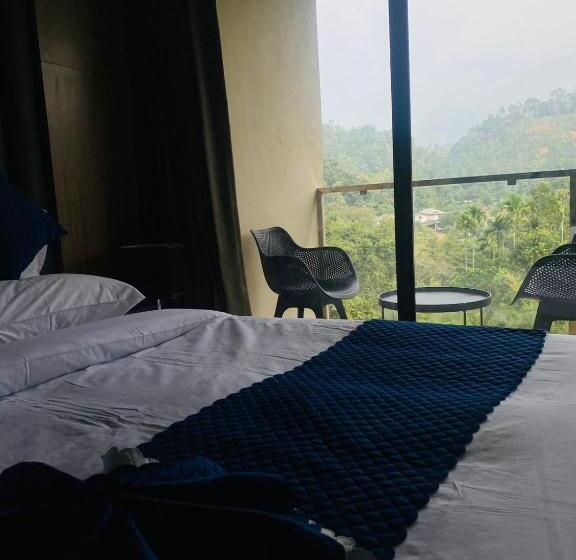 Отель Mountview By Farstay Wayanad