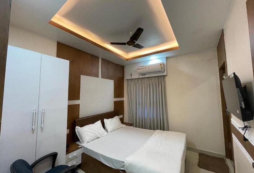 فندق Nandan Inn