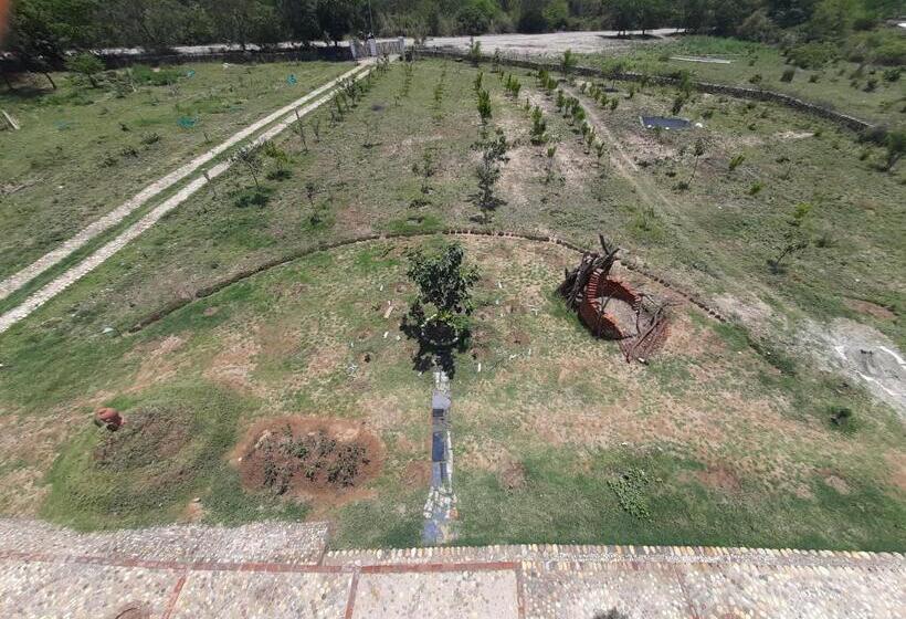 Отель Vedic Farms
