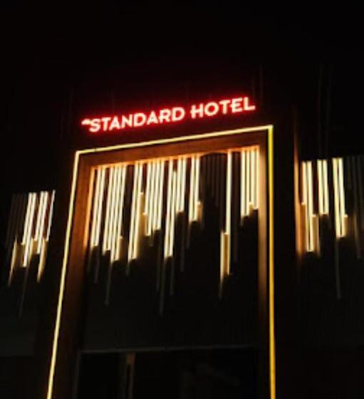 New Standard Hotel , Gorakhpur