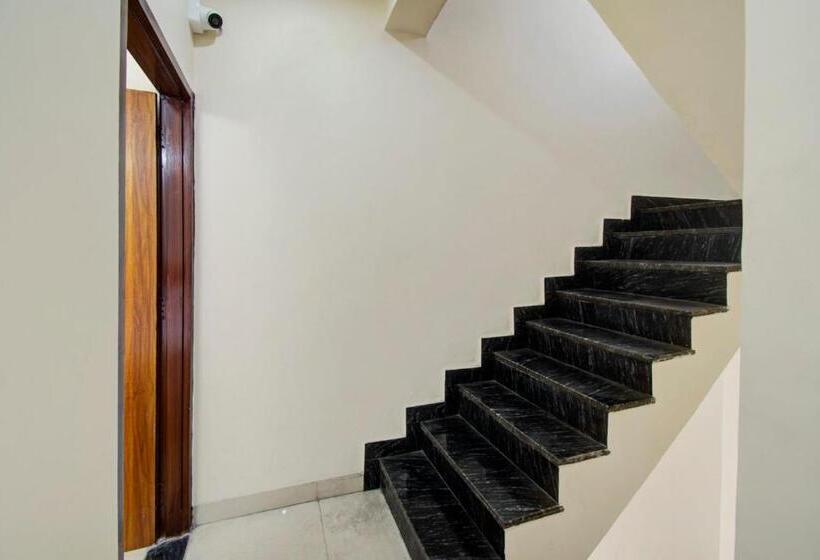 Oyo Hotel Rj 21 18