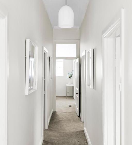 بنسيون Fitzroy @grand Dame Kerr. Luxurious Guests Home