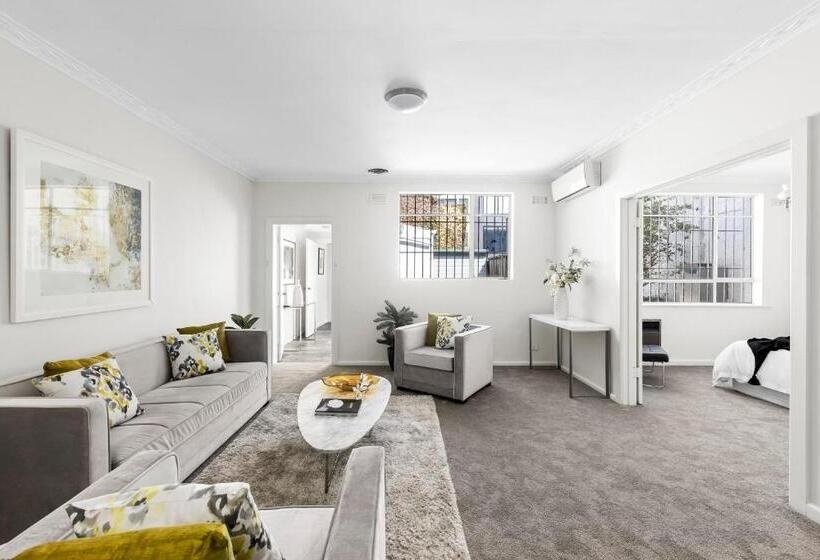 بنسيون Fitzroy @grand Dame Kerr. Luxurious Guests Home