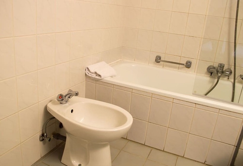 Пансион Room In Apartment   Value Stay Brussels South   Comfort Studio   Twin