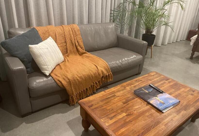 Пансион Tanderrum Guest Suite
