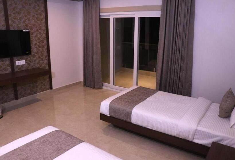 Swarna Hotel & Resort