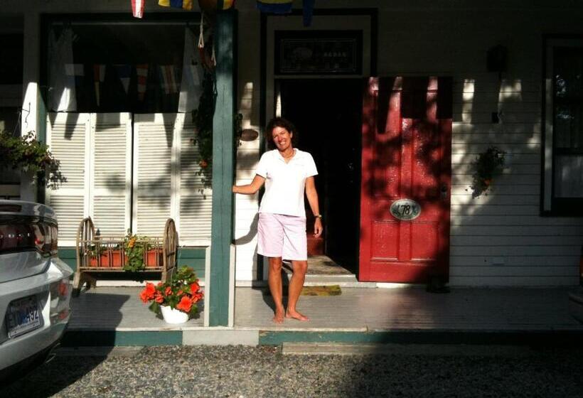 فندق صغير Mecklenburgh Inn