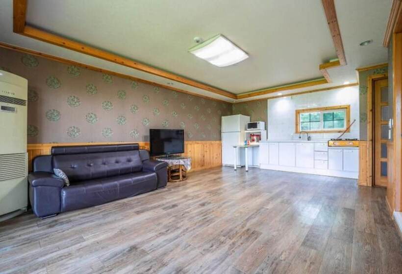 Anseong Lake Pension