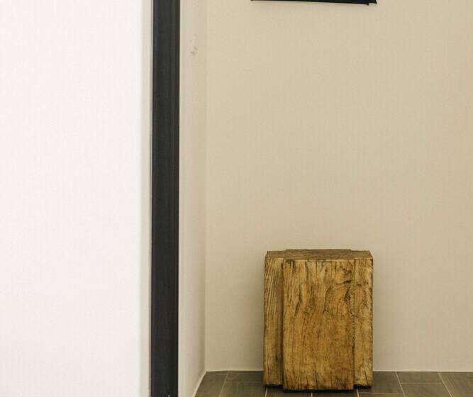 تختخواب و صبحانه Nowhere Retreat