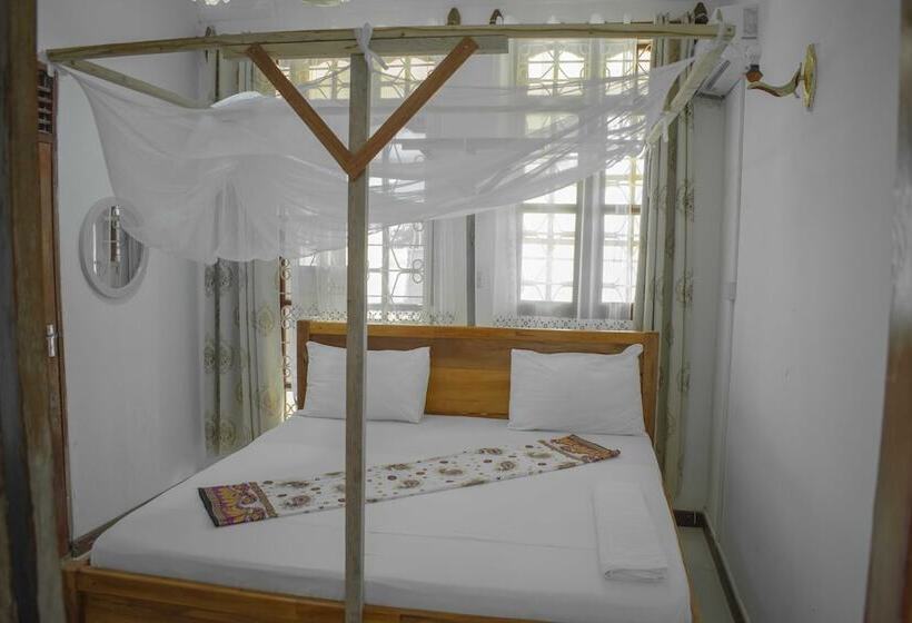 تختخواب و صبحانه Sulkhan Serviced Apartment