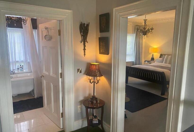 مبيت وإفطار Ten Beacon Hill