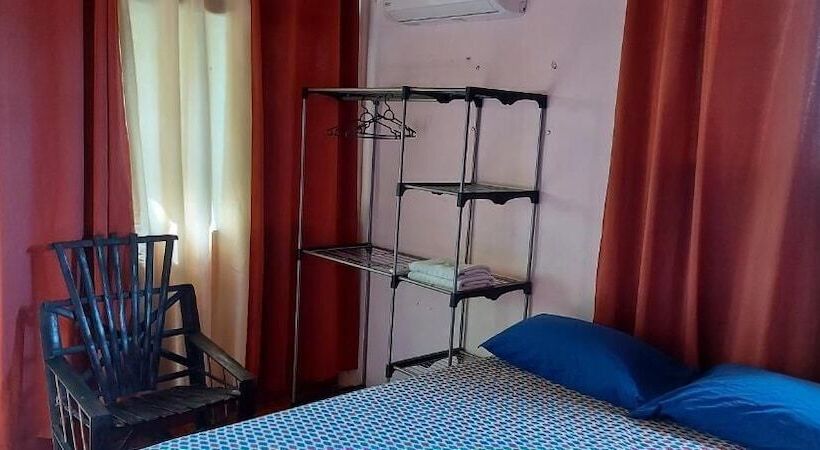 Hostal Y Cabinas Anita