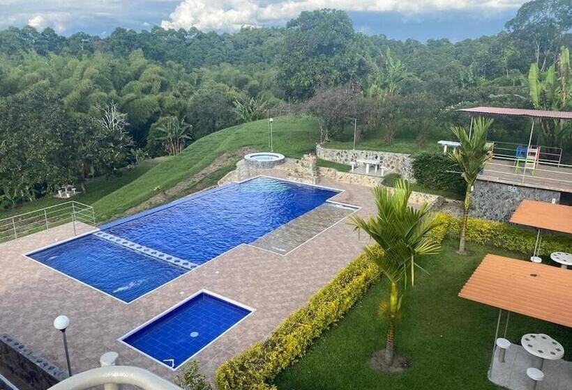 هتل Bora Bora Campestre Los Mangos