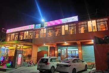 هتل Ganish Inn Hunza