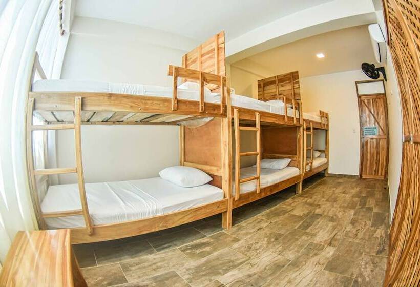 هتل Merakai Hostel Rincon Del Mar