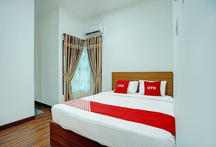 هتل Capital O 92990 Nena Kostel Syariah