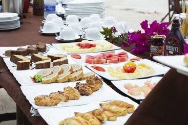 هتل Zanzibar Vera Beach By Moonshine