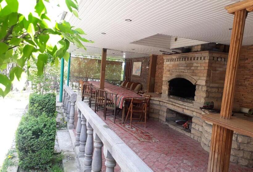 پانسیون Aghveran Eco Guest House