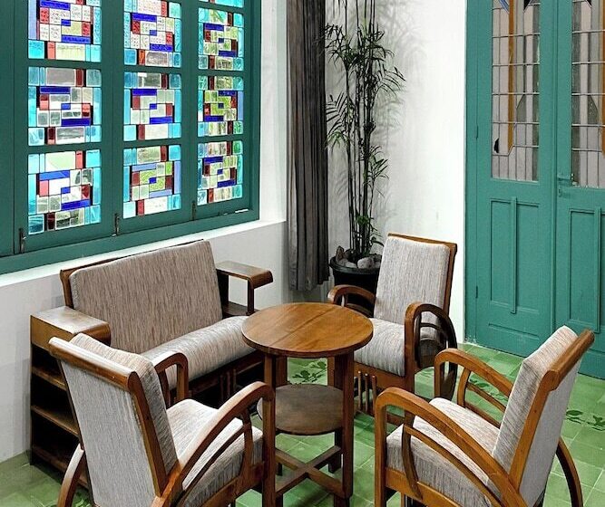 پانسیون Binumar Guest House