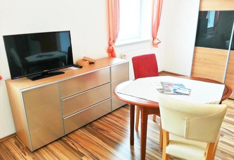 펜션 Gästehaus Zur Weißen Rose