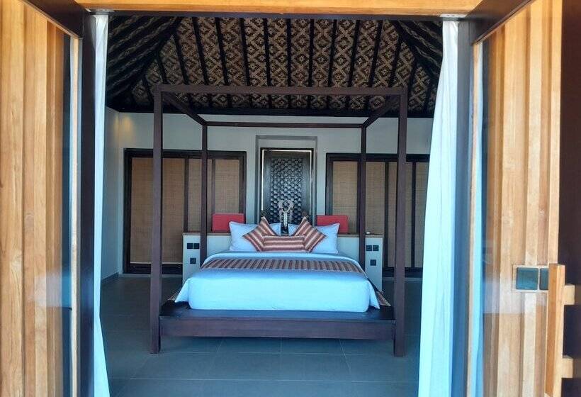 استراحتگاه Menjaga Bay