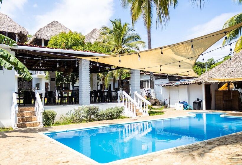 Yali Hotel & Resort