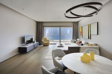 Artisse Place