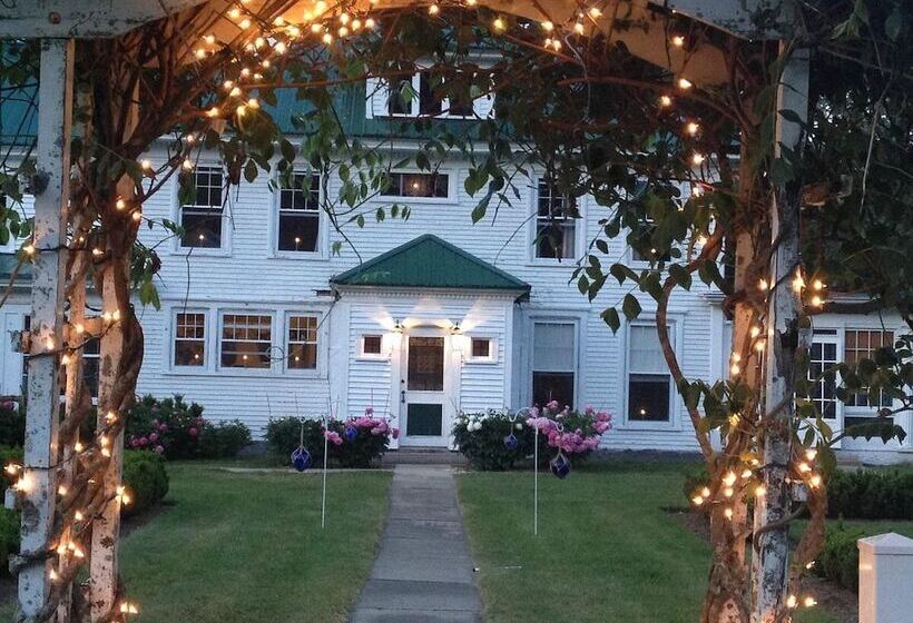 צימר Greenwood Manor Inn