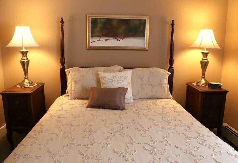 צימר Greenwood Manor Inn