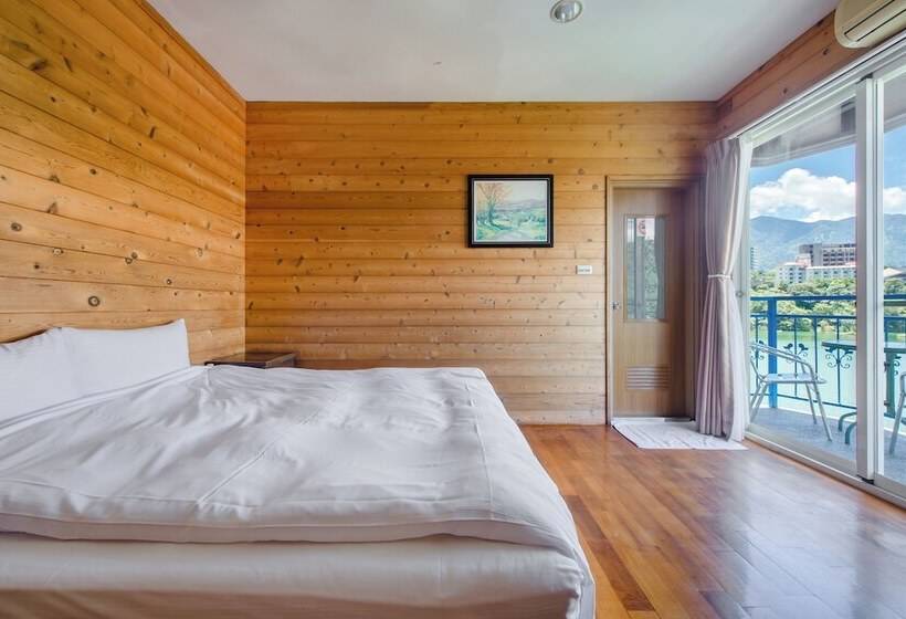 Bishui Shanju Lakeside B&b