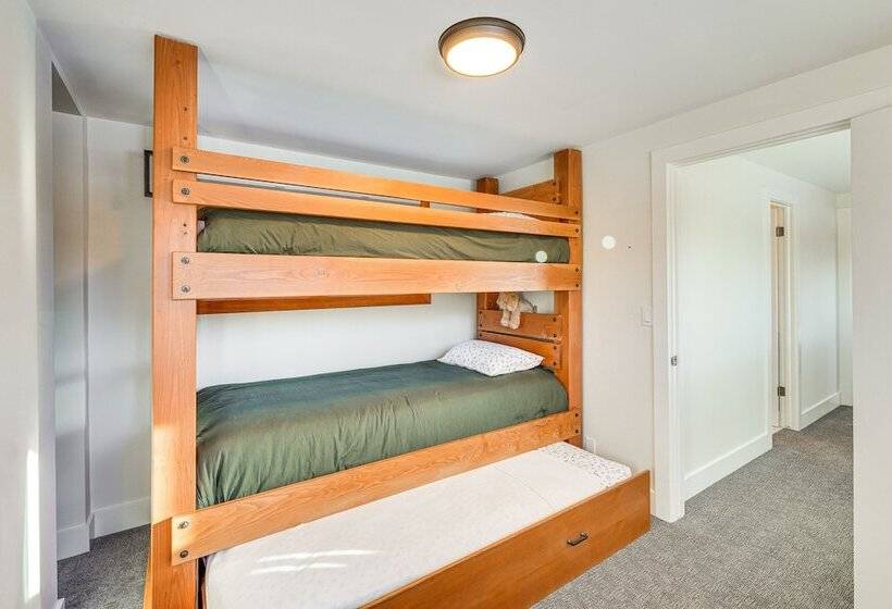 Bright Ketchum Retreat W/ Views & Private Hot Tub!