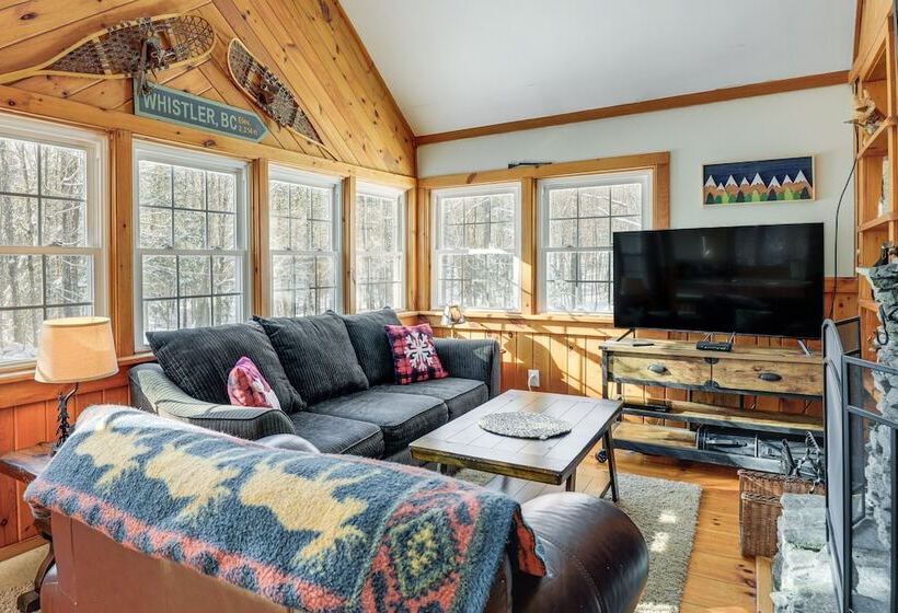Cozy Cabin Between Stratton Resort & Mount Snow
