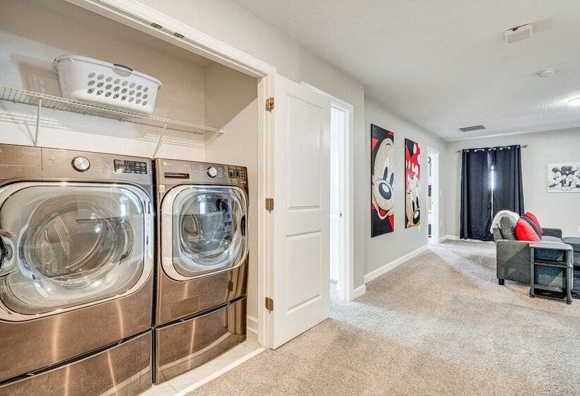 Disney Getaway W/ Game Room & Home Theater!