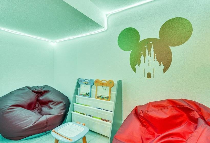 Disney Getaway W/ Game Room & Home Theater!