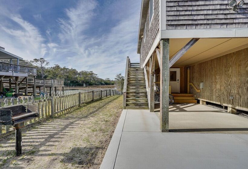 Hatteras Island Hideaway: Waterfront, Canal Access