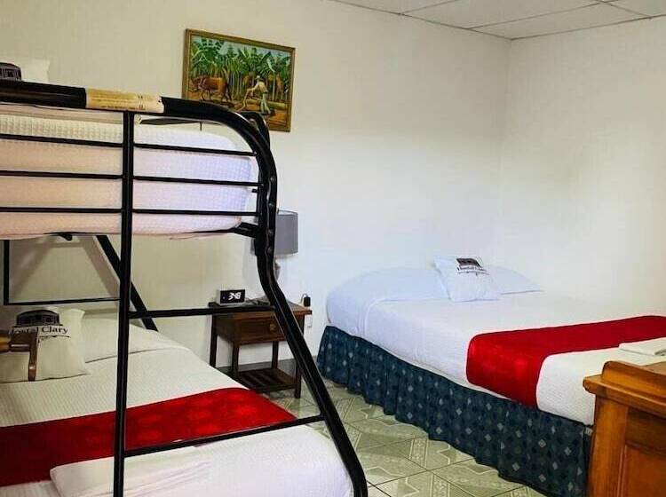 Hostal Clary