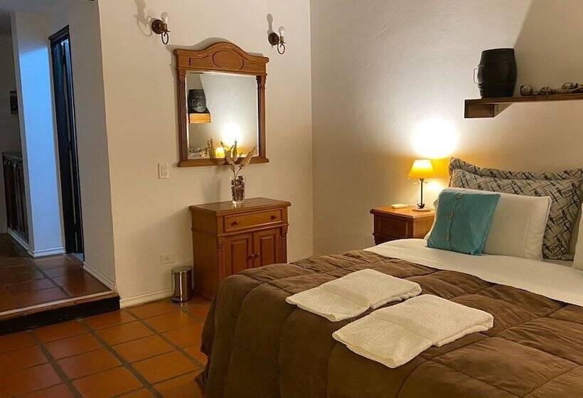 فندق فئة نجمة واحدة Posada La Celia