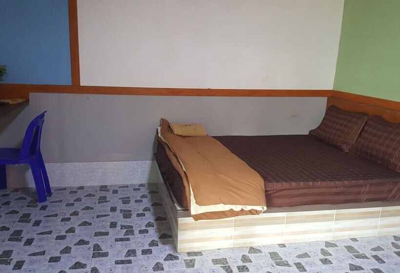هتل Chok Amorn Resort
