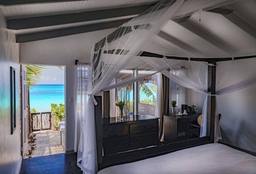 هتل Conch Beach Cabins   Rumbus Beach
