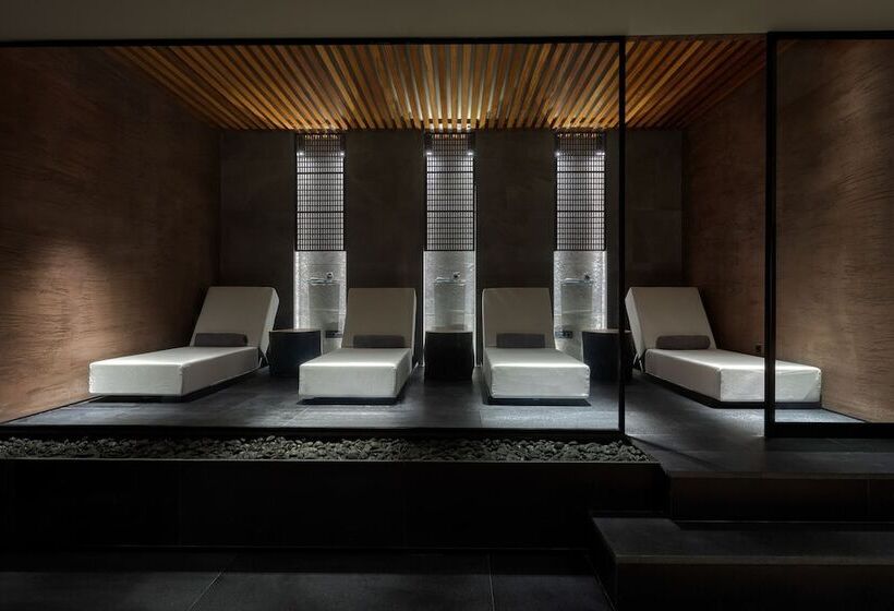 هتل Domes Novos Santorini, Autograph Collection