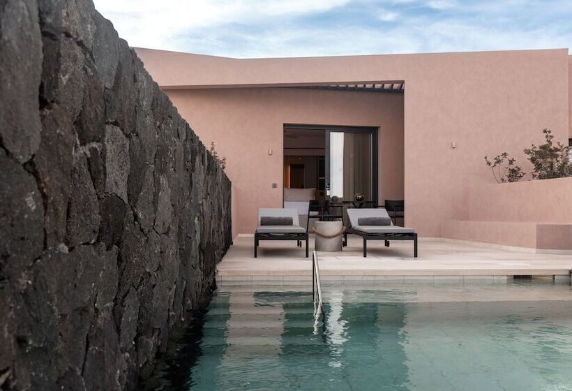 هتل Domes Novos Santorini, Autograph Collection