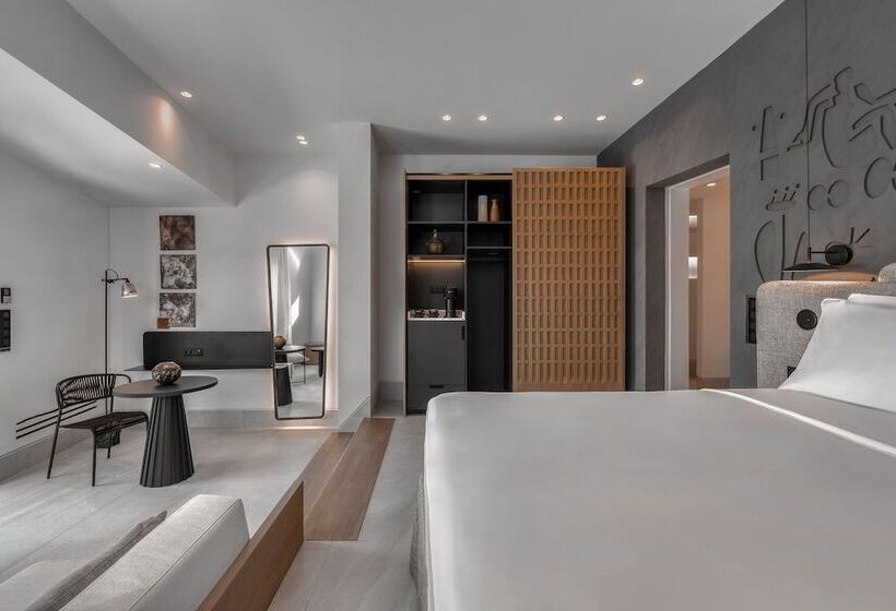 هتل Domes Novos Santorini, Autograph Collection