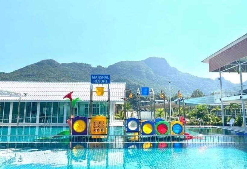 בית מלון כפרי Marshal Resort