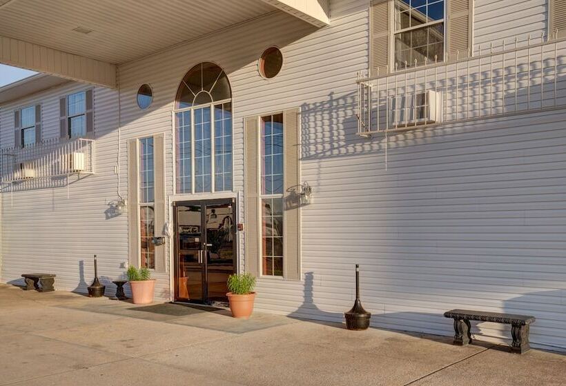 ホテル Ramada By Wyndham Branson Theatre District