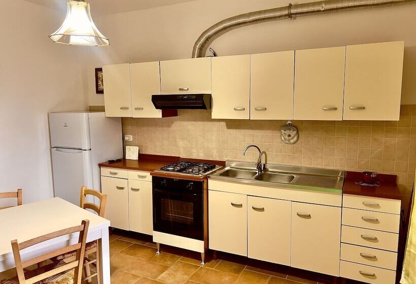 فندق ريفى Carpine Agriturismo Bio In Maremma