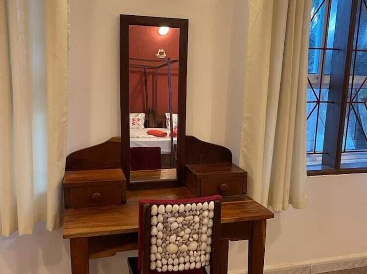 בית מלון כפרי Sunrise Beach Villa