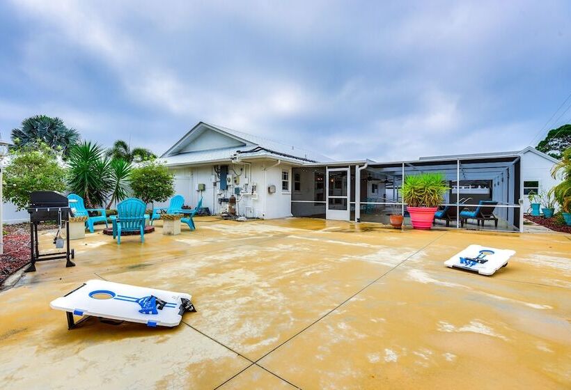 6 Mi To Beach, Beach Gear: Idyllic Bradenton Home
